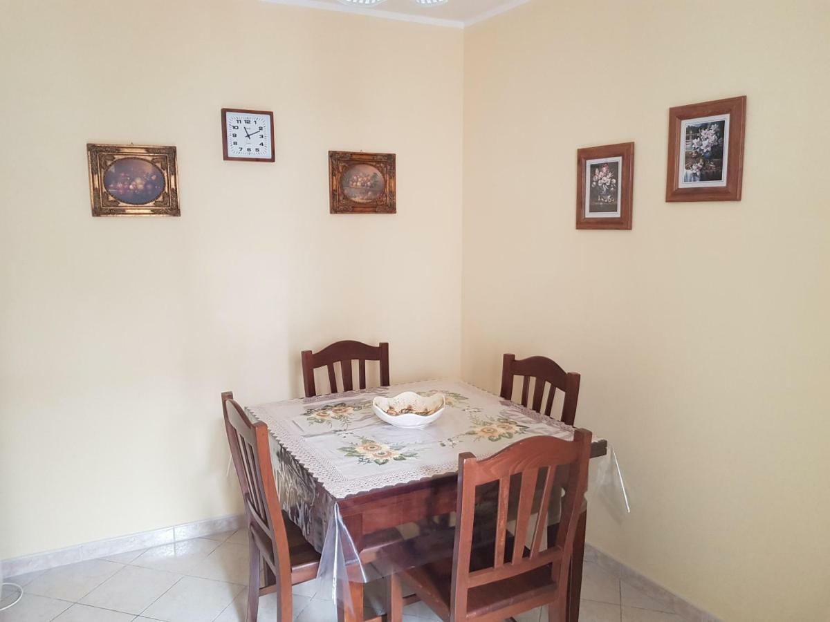 Villa Half House Floridia Exterior foto